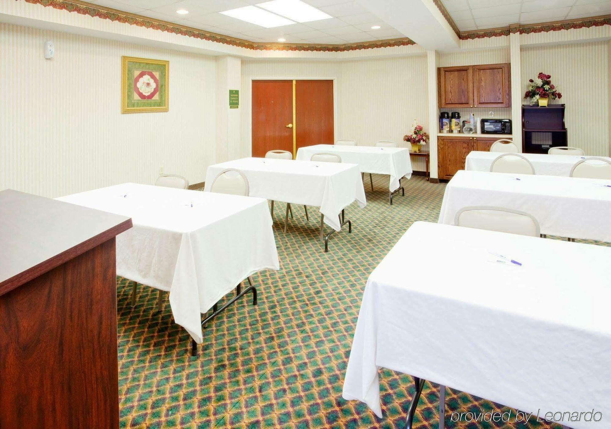 Holiday Express By Ihg