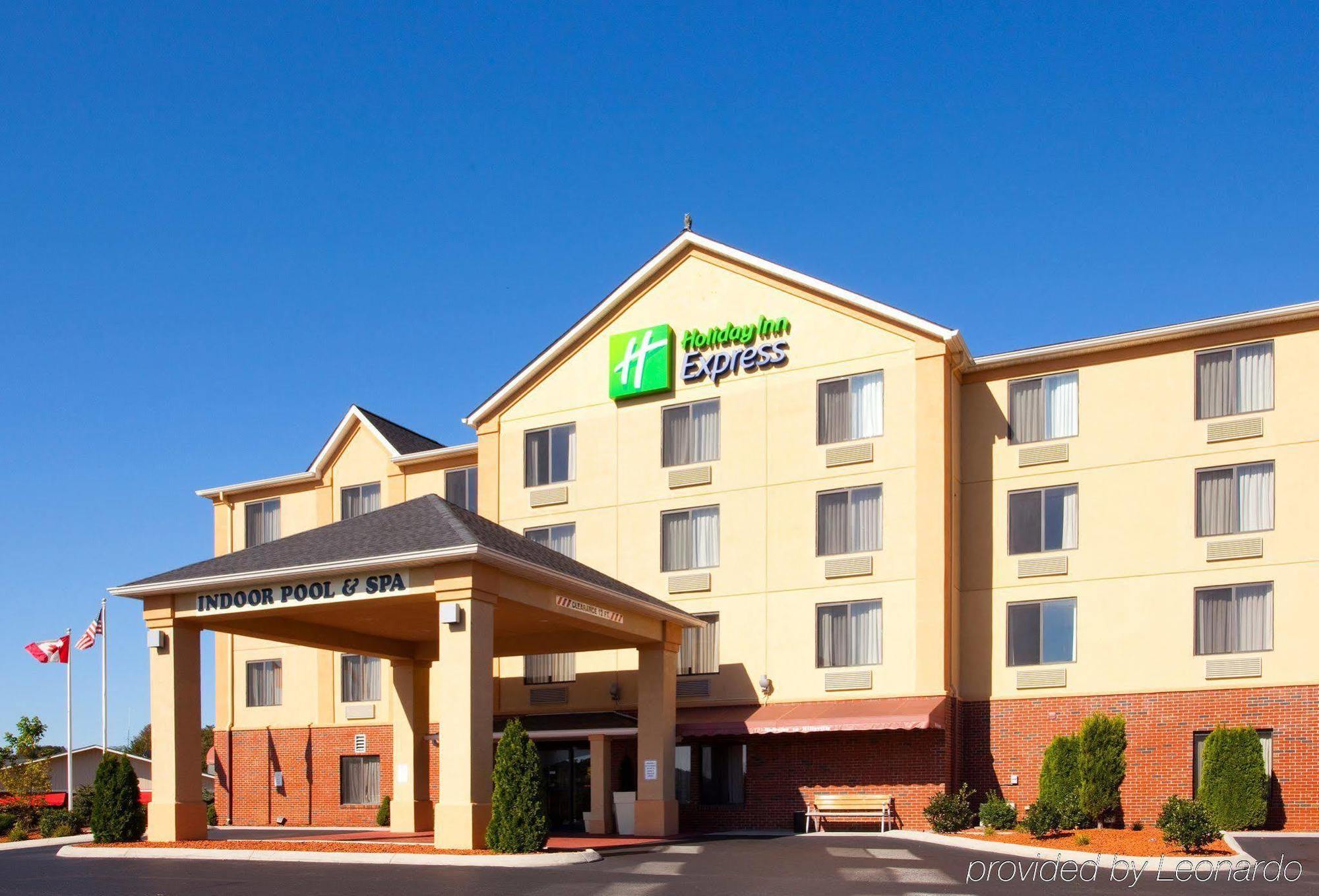 Holiday Express By Ihg Hotel